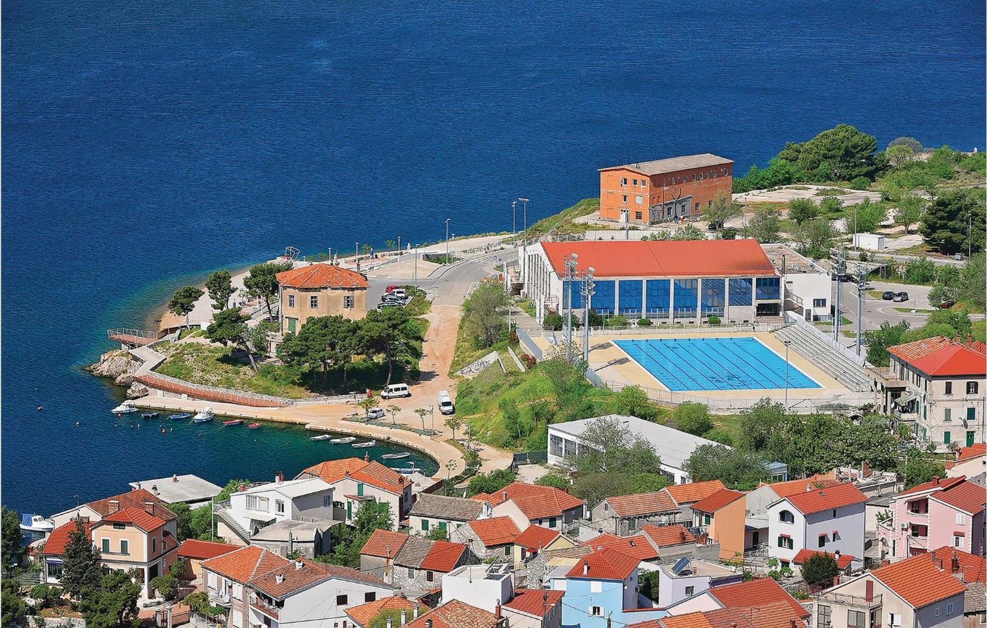 Four-Bedroom Holiday Home in Šibenik Buitenkant foto